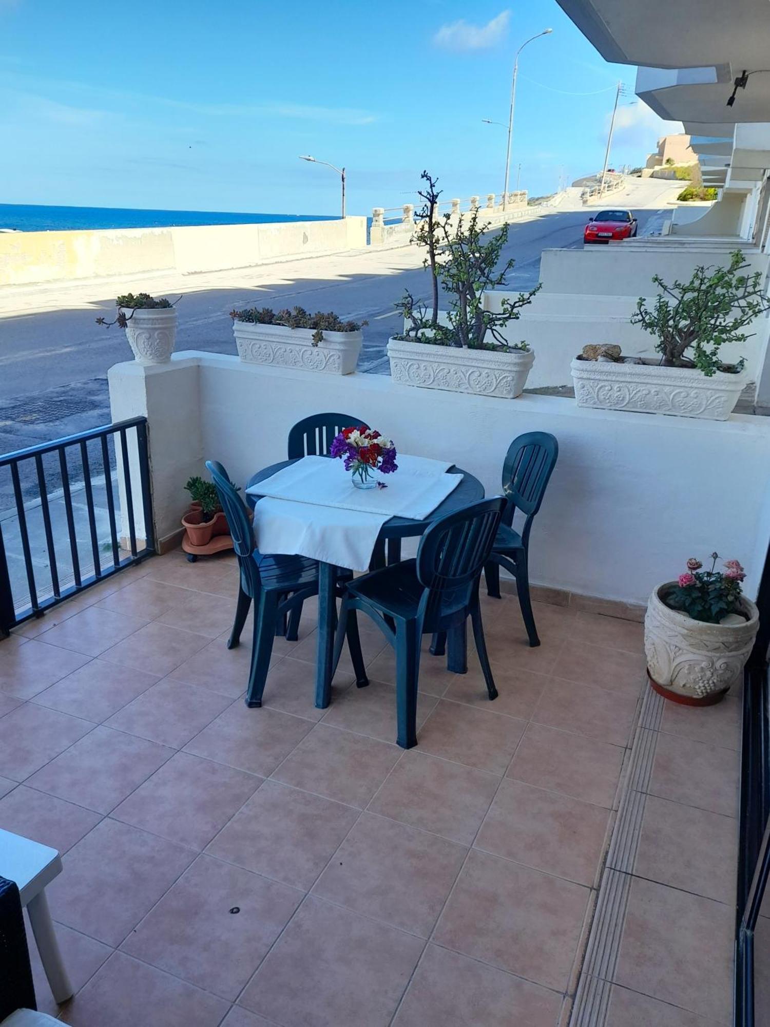 Seafront Maisonette Ocean Views & Terrace Villa Mellieħa Dış mekan fotoğraf